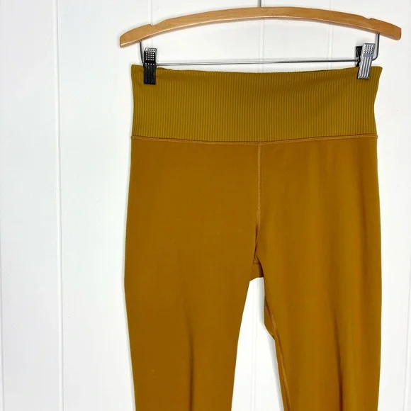 Vuori Rib Studio Legging in Dark Golden Yellow Workout Running Women’s Large - Picture 4 of 7